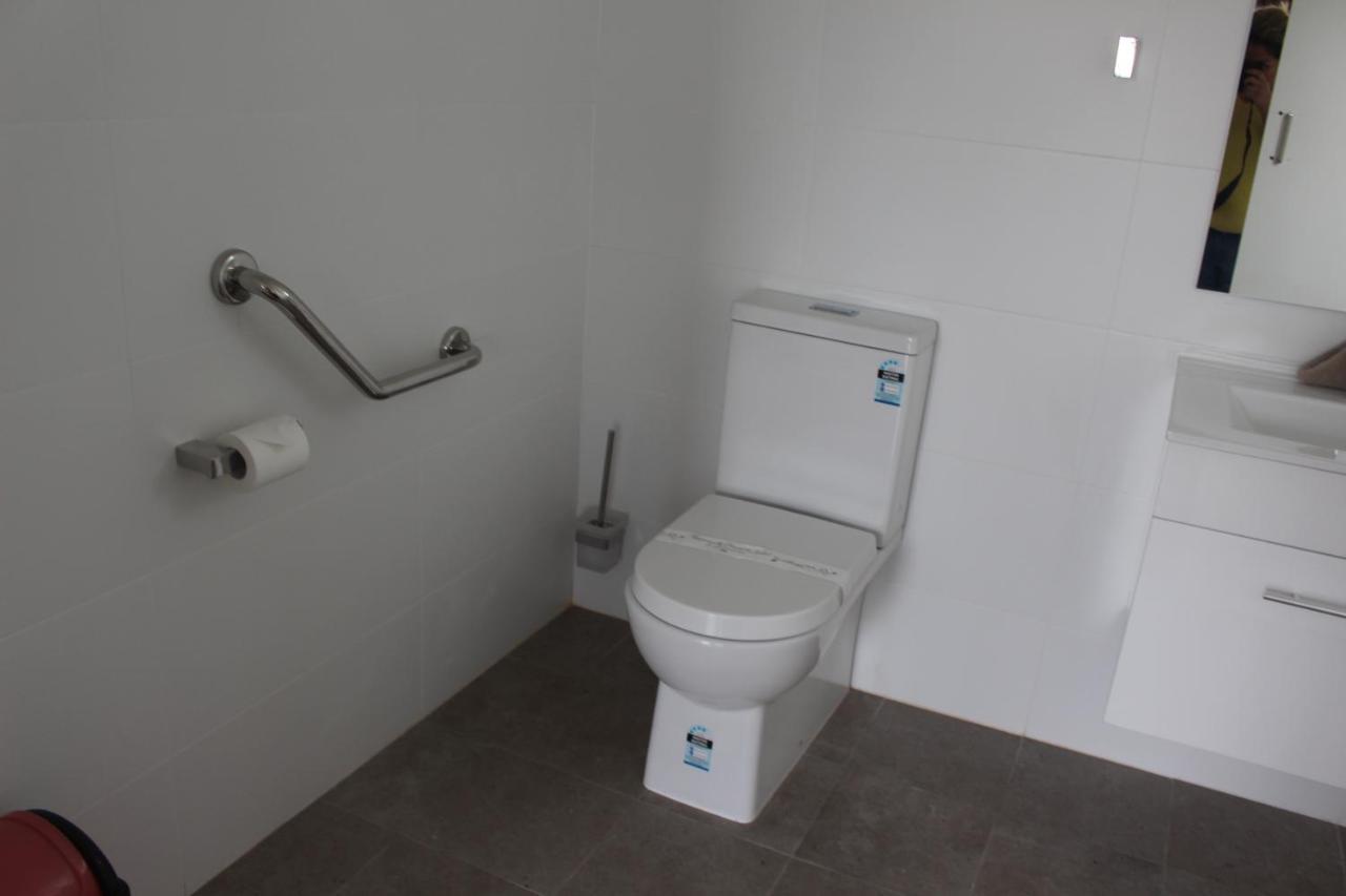דובו Centrepoint Motel מראה חיצוני תמונה