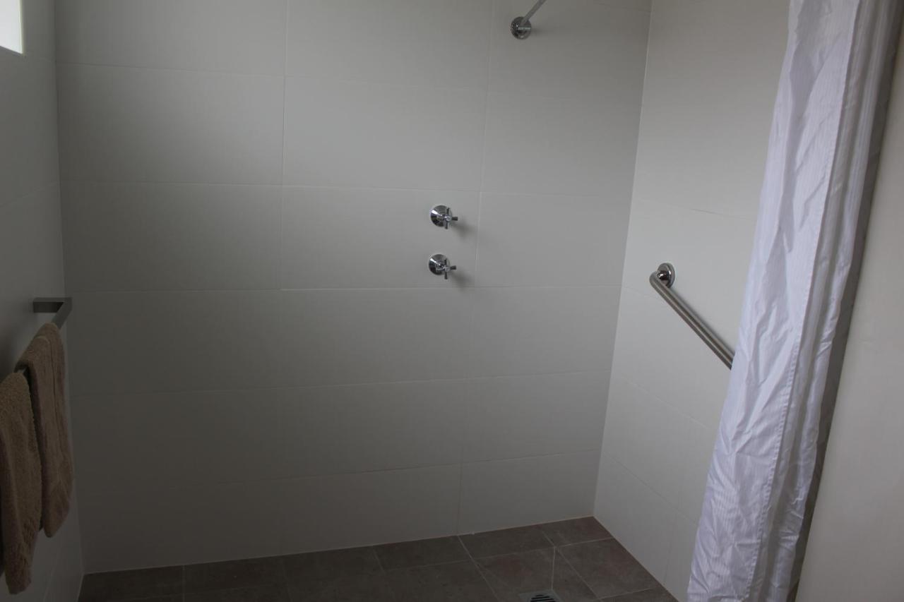 דובו Centrepoint Motel מראה חיצוני תמונה